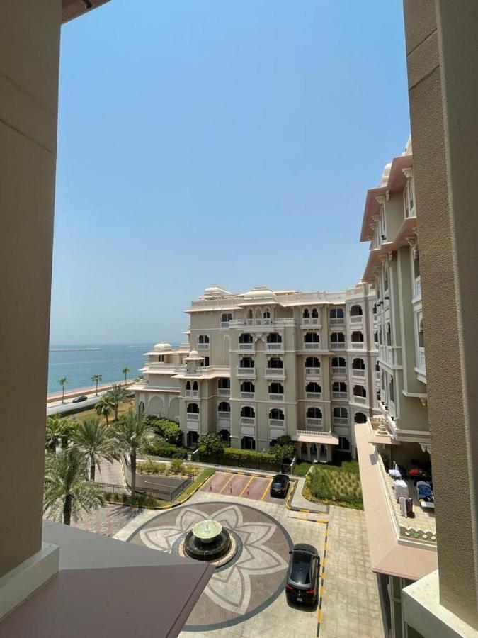 Royal Club By Rvhr, Grandeur Residence Crescent Palm Jumeirah ドバイ エクステリア 写真