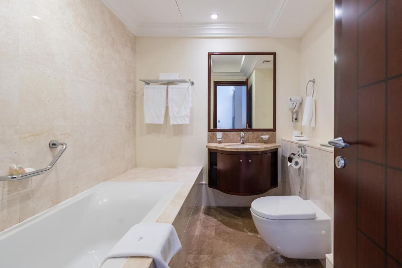 Royal Club By Rvhr, Grandeur Residence Crescent Palm Jumeirah ドバイ エクステリア 写真