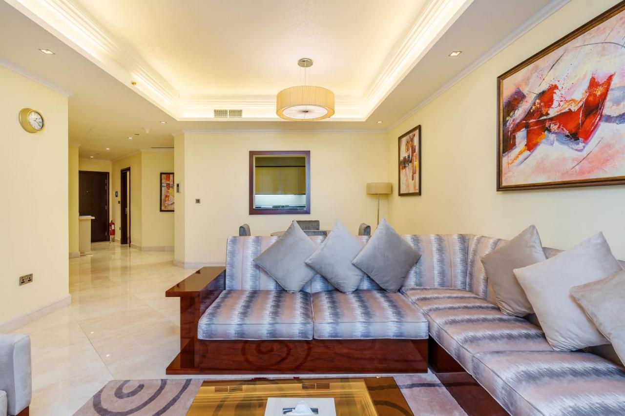 Royal Club By Rvhr, Grandeur Residence Crescent Palm Jumeirah ドバイ エクステリア 写真