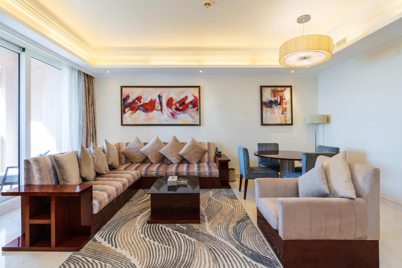 Royal Club By Rvhr, Grandeur Residence Crescent Palm Jumeirah ドバイ エクステリア 写真