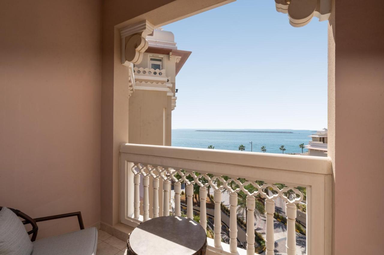 Royal Club By Rvhr, Grandeur Residence Crescent Palm Jumeirah ドバイ エクステリア 写真